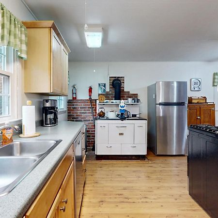 1 Bed 1 Bath Vacation Home In Sylva Exterior foto